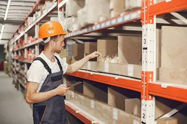 industrial-worker-wms-min