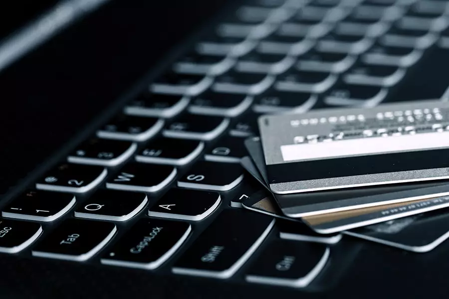 credit-cards-resize-min
