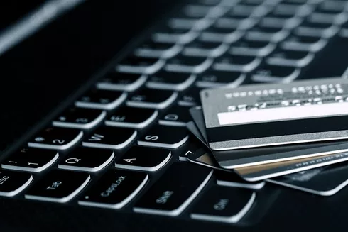 credit-cards-resize-min